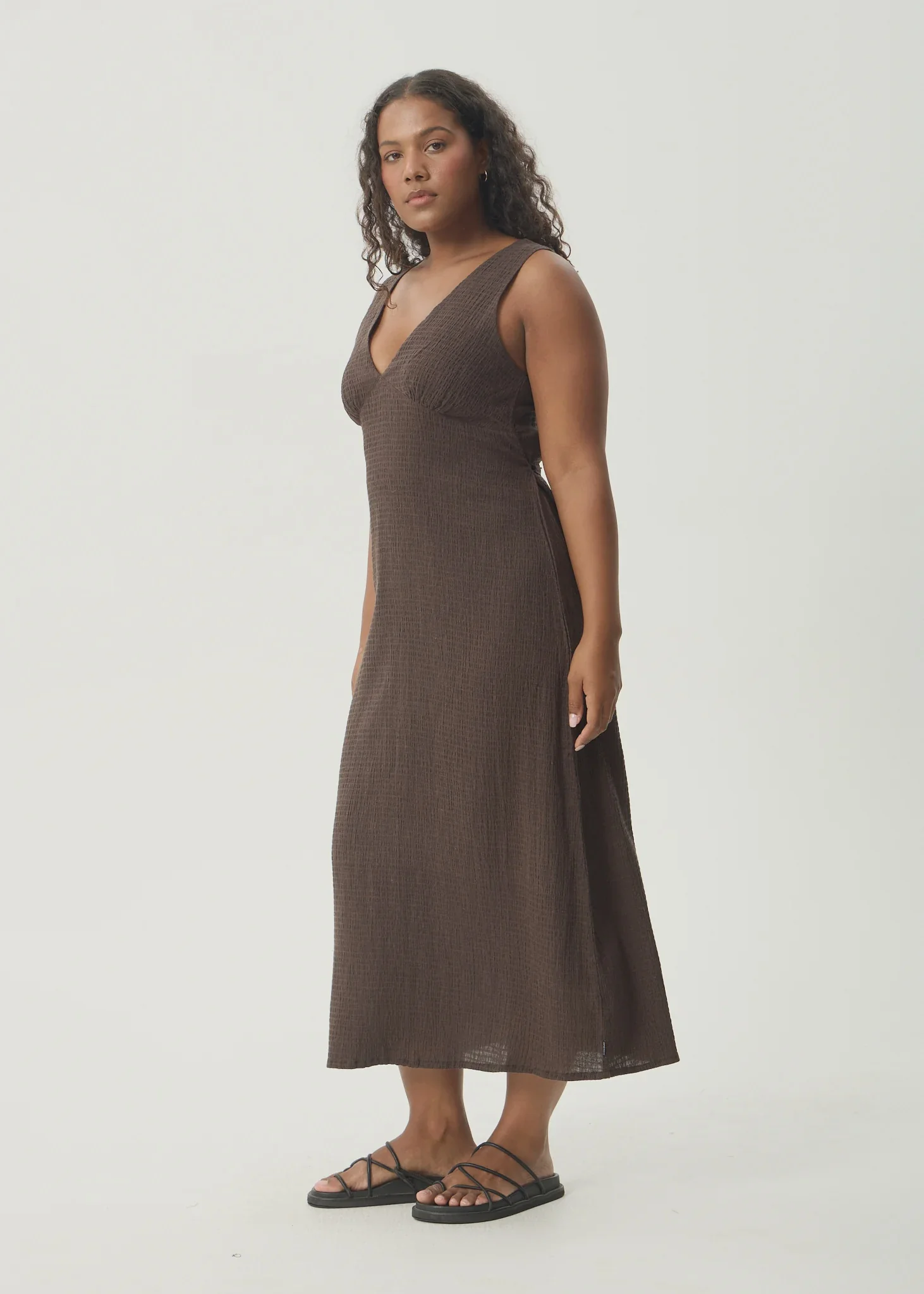 AFENDS Womens Focus Seersucker Maxi Dress in Coffee