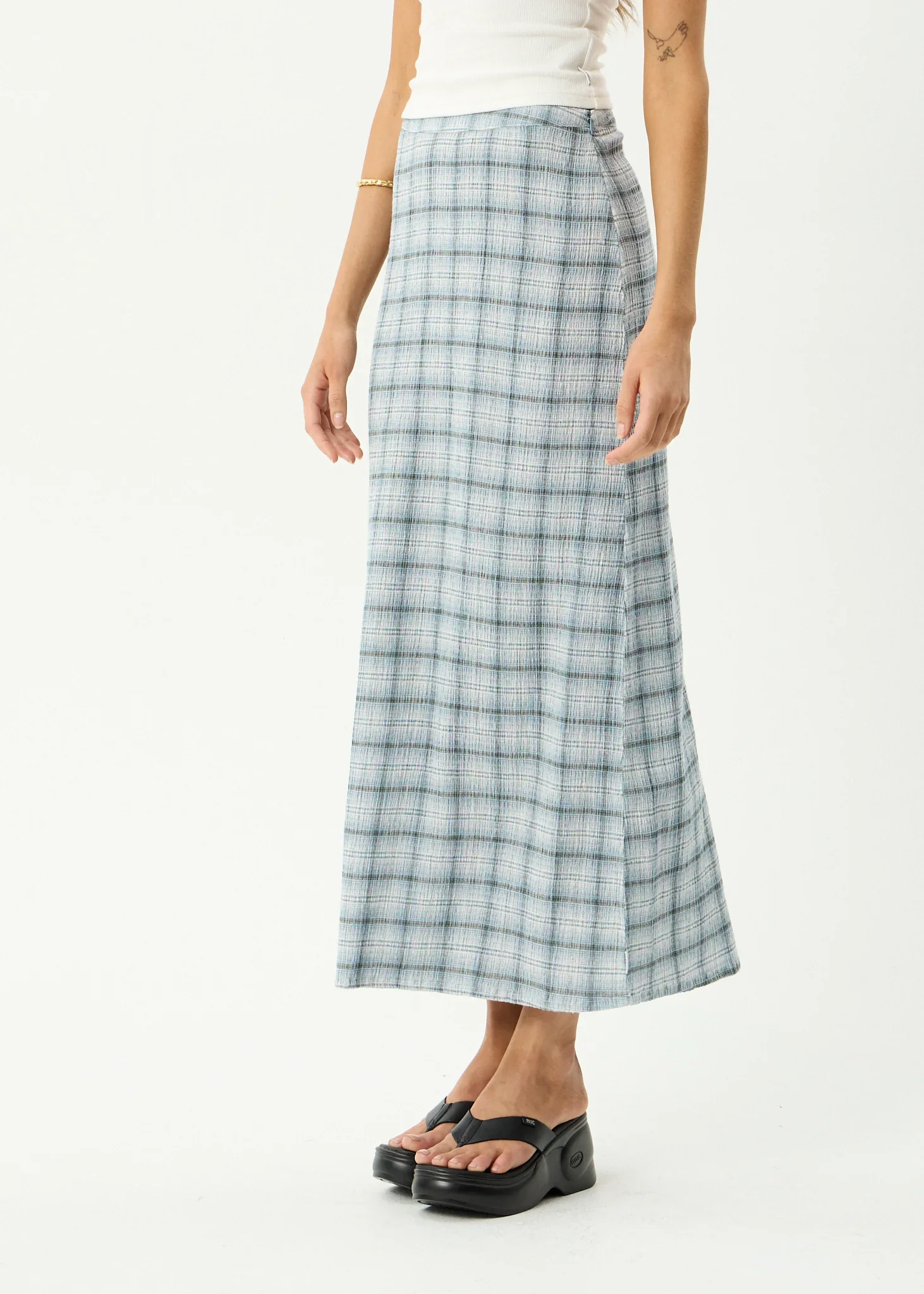 AFENDS Womens Lagoon Seersucker Maxi Skirt in Overcast Check - Image 4