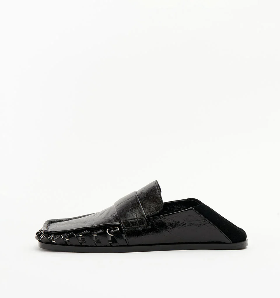 ALIAS MAE Womens Apostle Loafers in Black Oily Crinkle Leather - Image 2