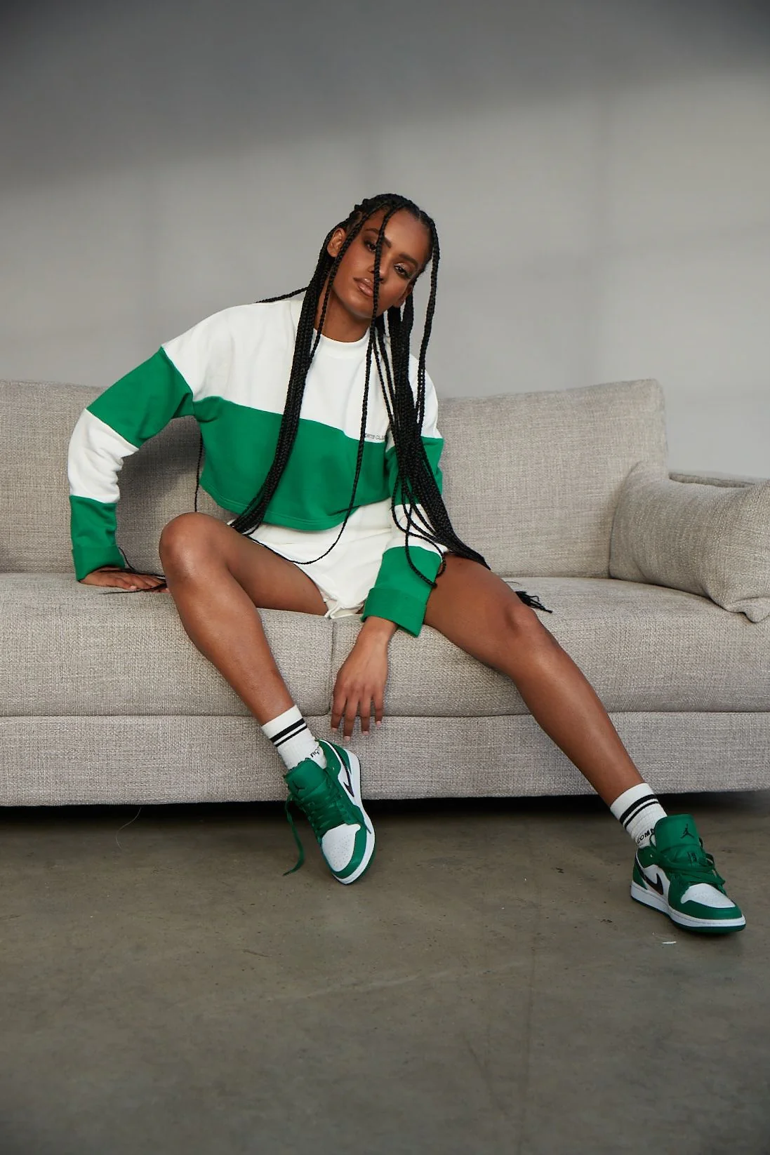 ATOIR SPORTS CLUB Womens Team Player Crop Jumper - White & Kelly Green - Image 12