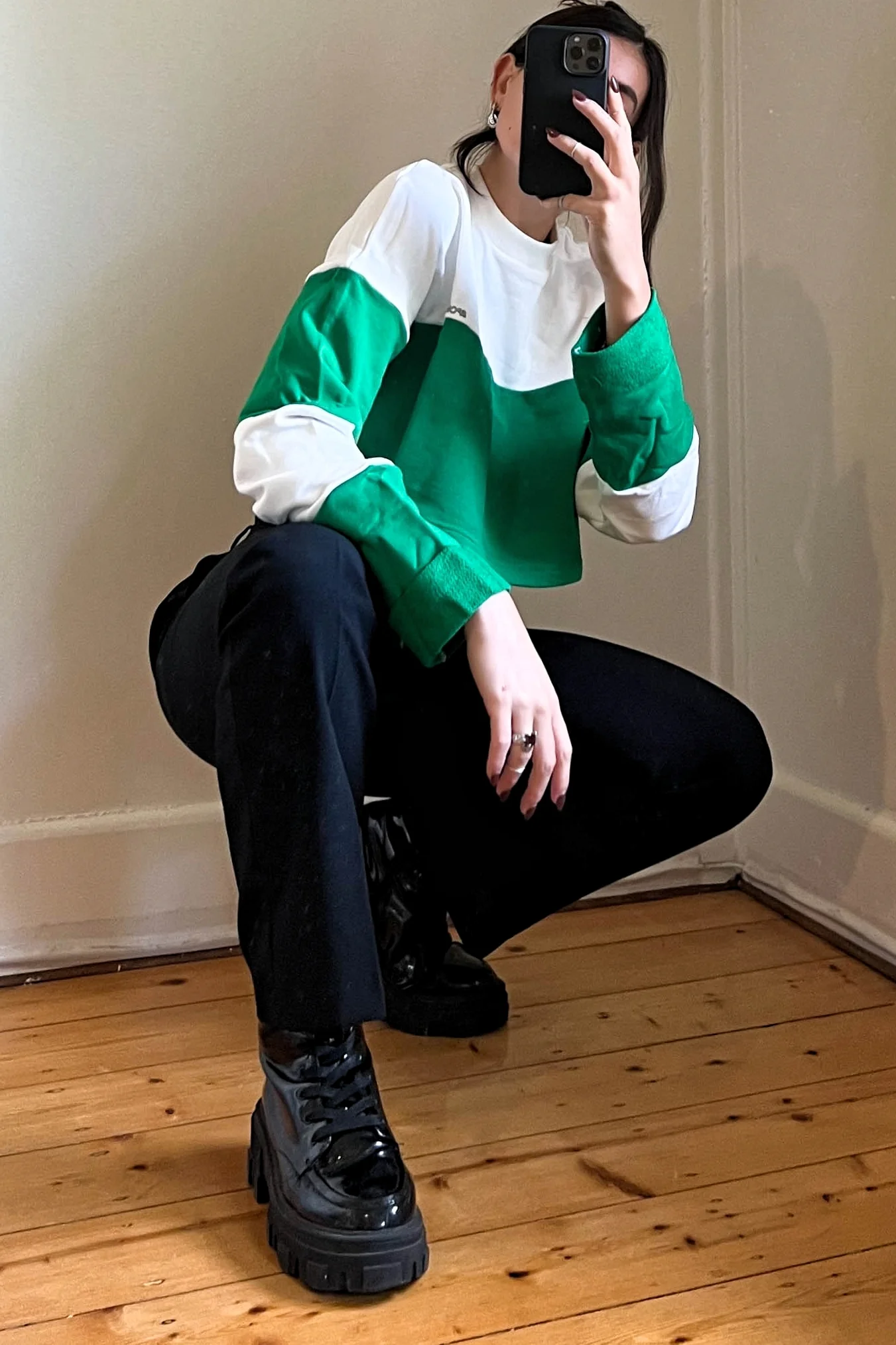 ATOIR SPORTS CLUB Womens Team Player Crop Jumper - White & Kelly Green - Image 13