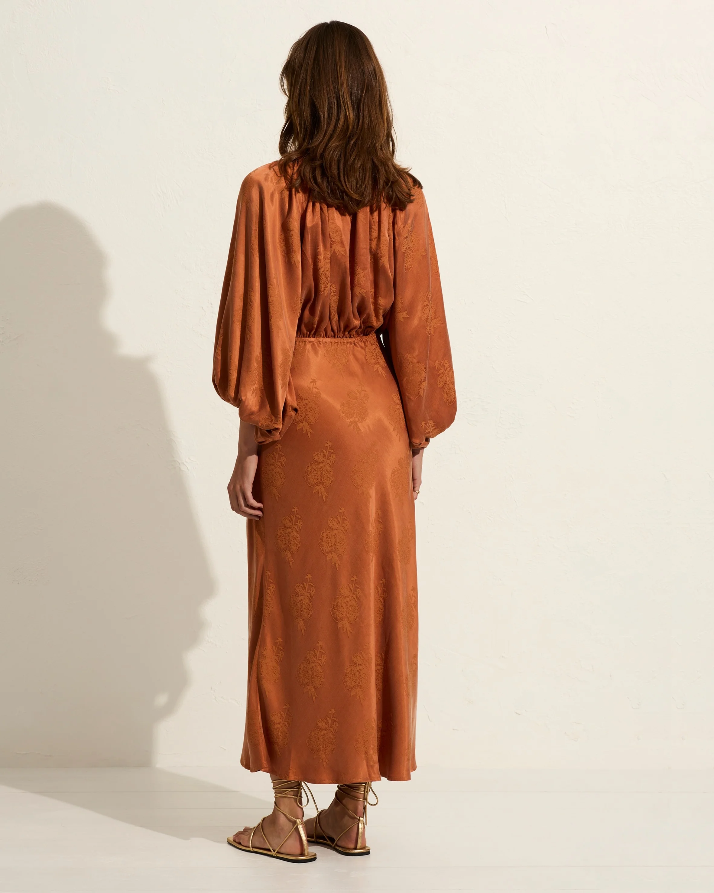 AUGUST THE LABEL Womens Zelda Midi Dress - Rust - Image 8