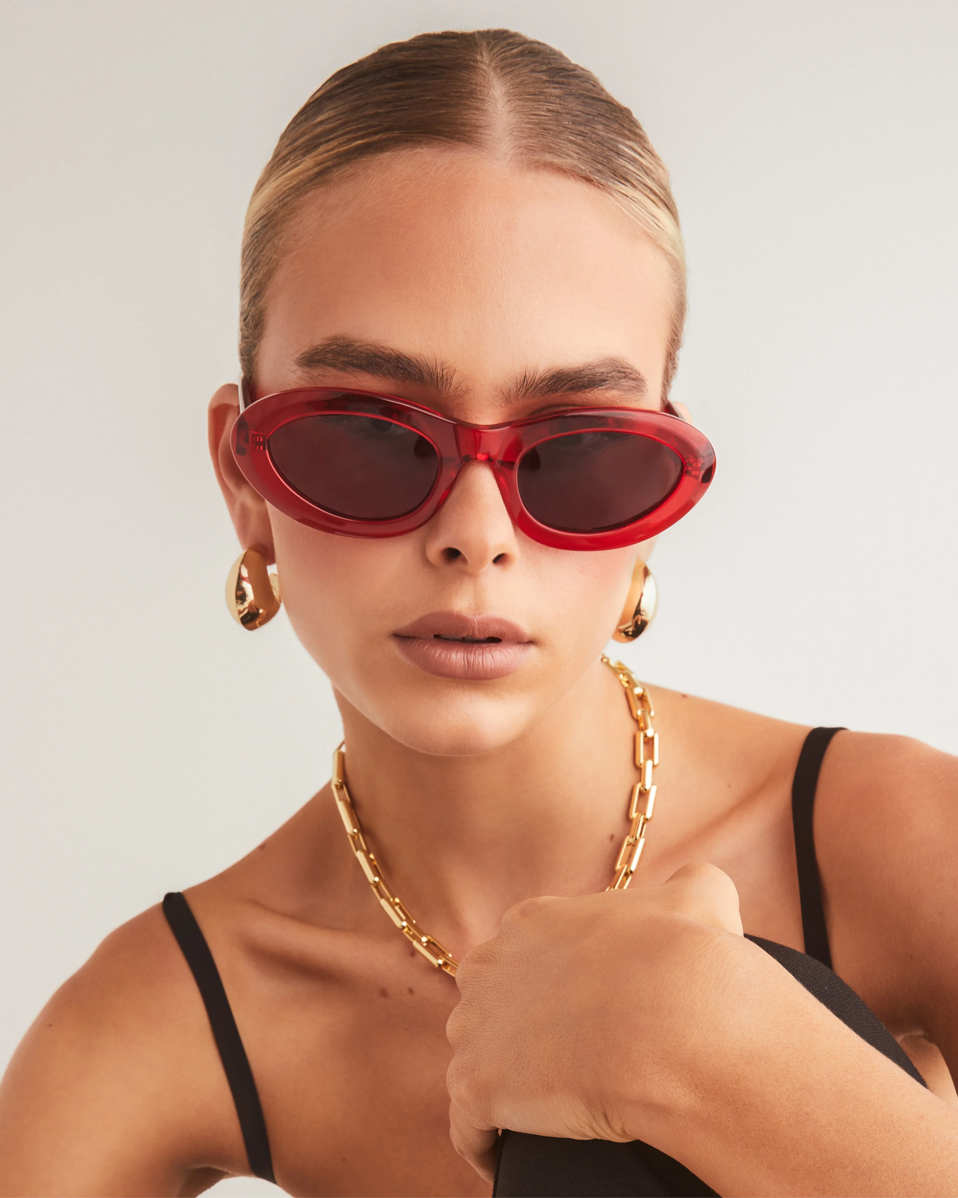 BANBE EYEWEAR Womens The Jasmine Sunglasses - Ruby Jet - Image 2