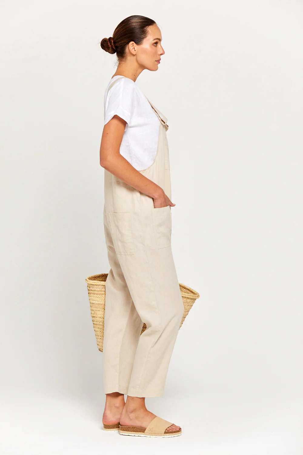 BY RIDLEY Womens Ezra Linen Jumpsuit - Ecru - Image 5