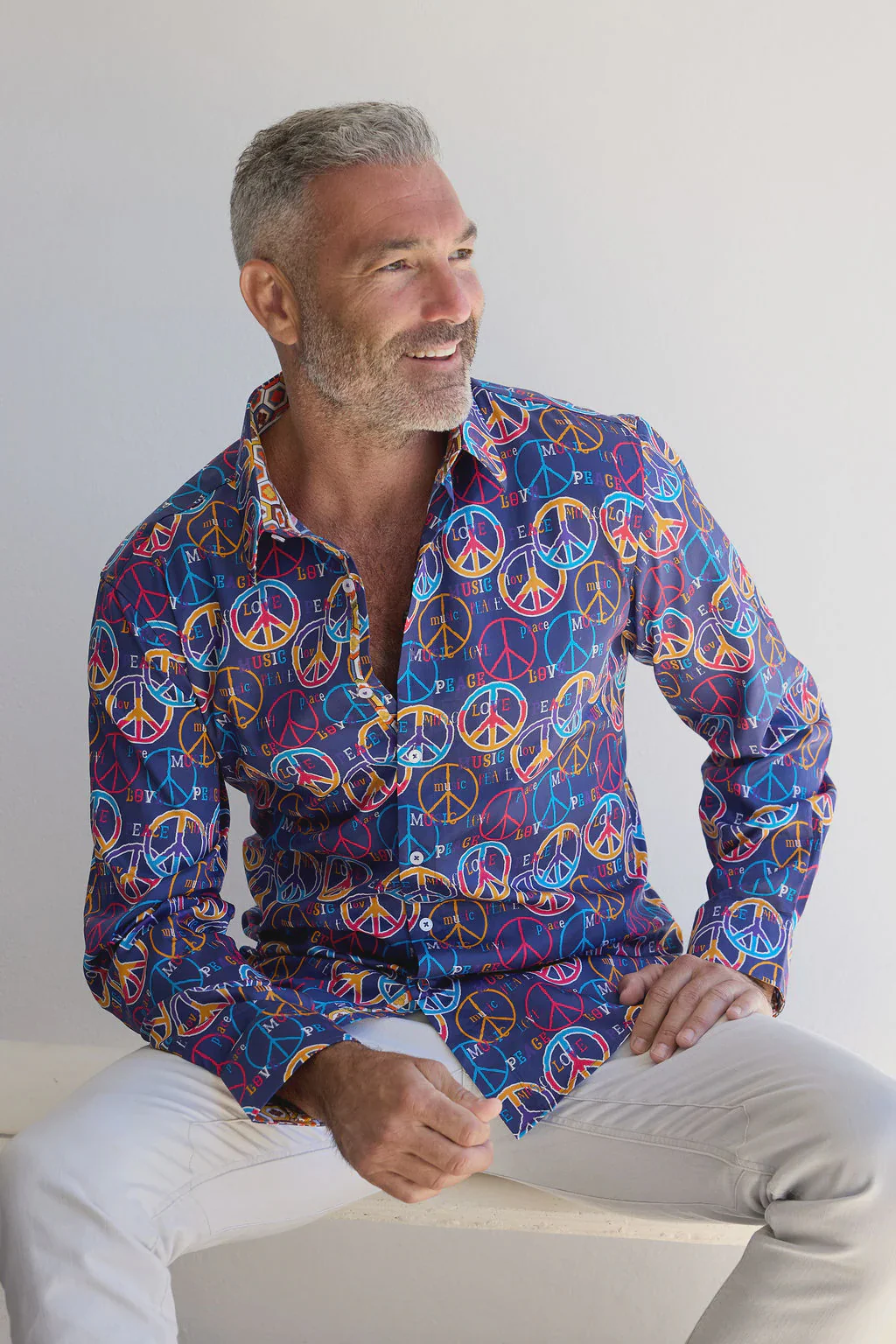 ENGLISH LAUNDRY Mens Wembly Long Sleeve Shirt in Peace Print