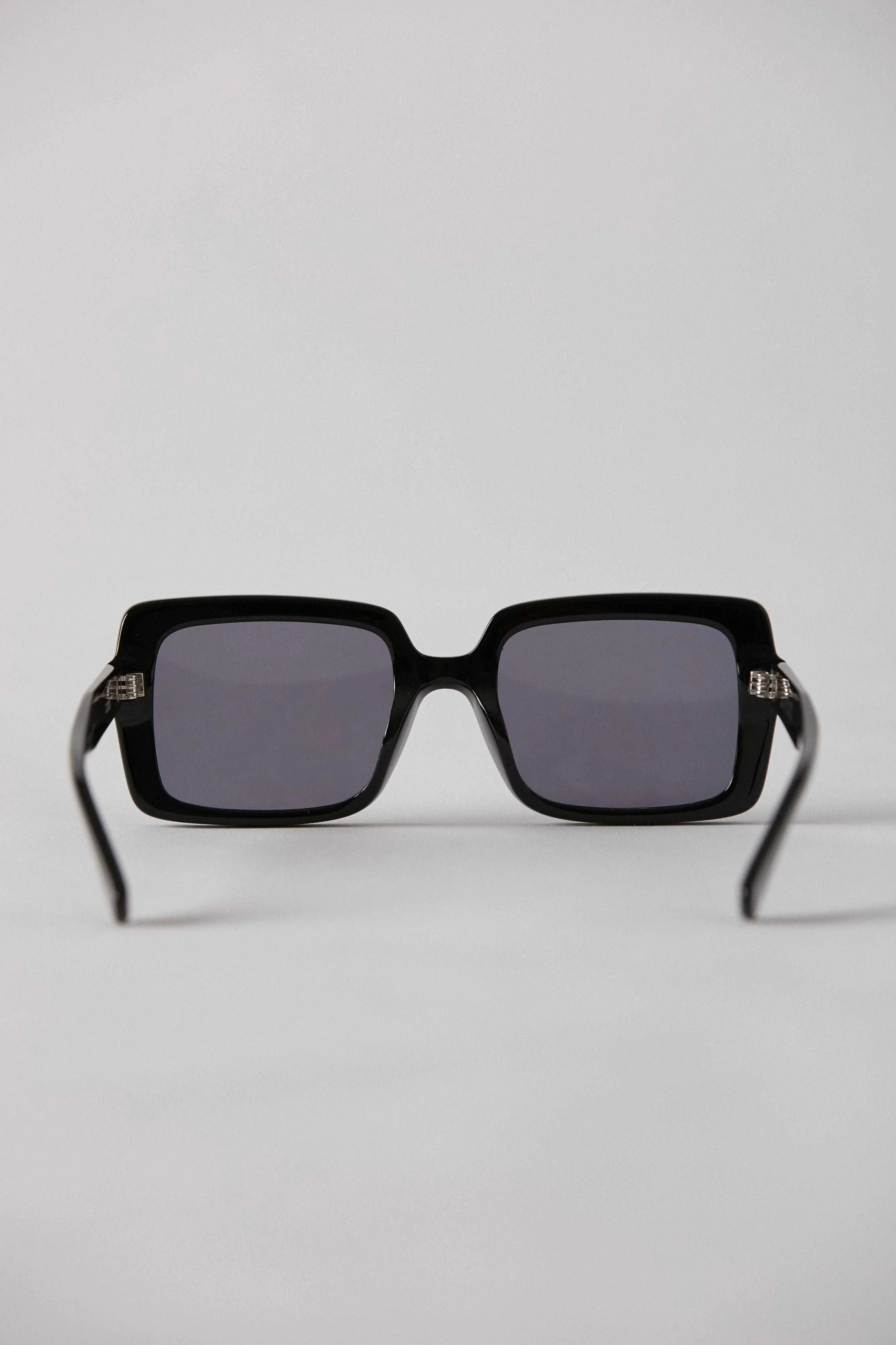 EPOKHE Lou Sunglasses Black Polished - Black - Image 4
