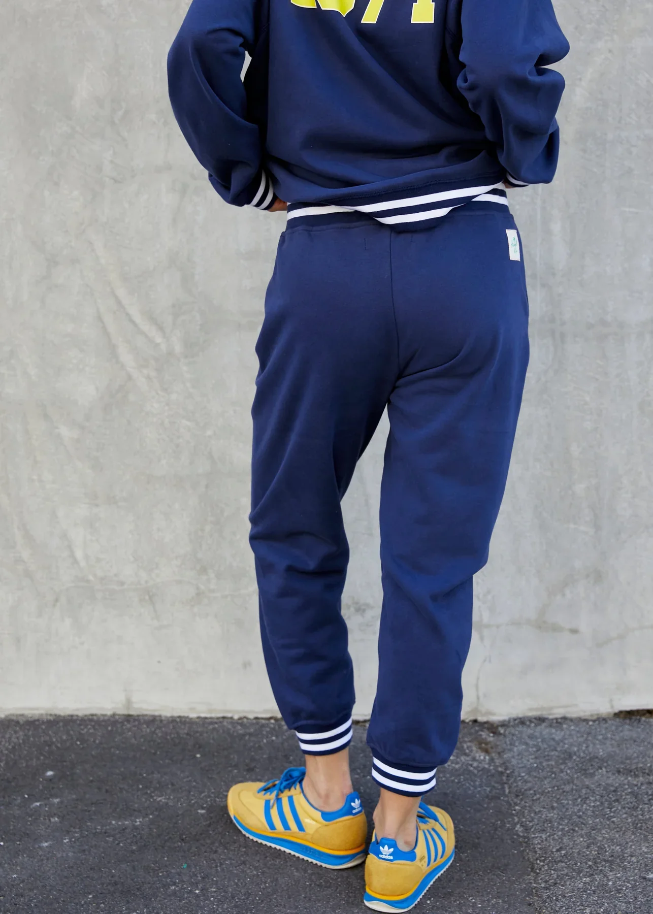 HAMMILL & CO Womens 74 Hammill Sport Track Pants in Navy - Image 4