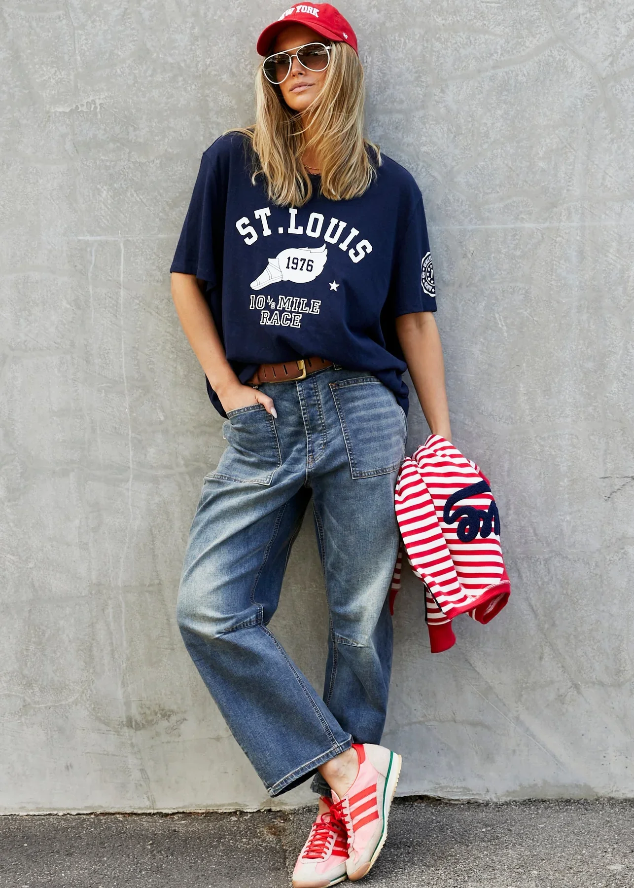 HAMMILL & CO Womens St Louis Tee in Navy - Image 2