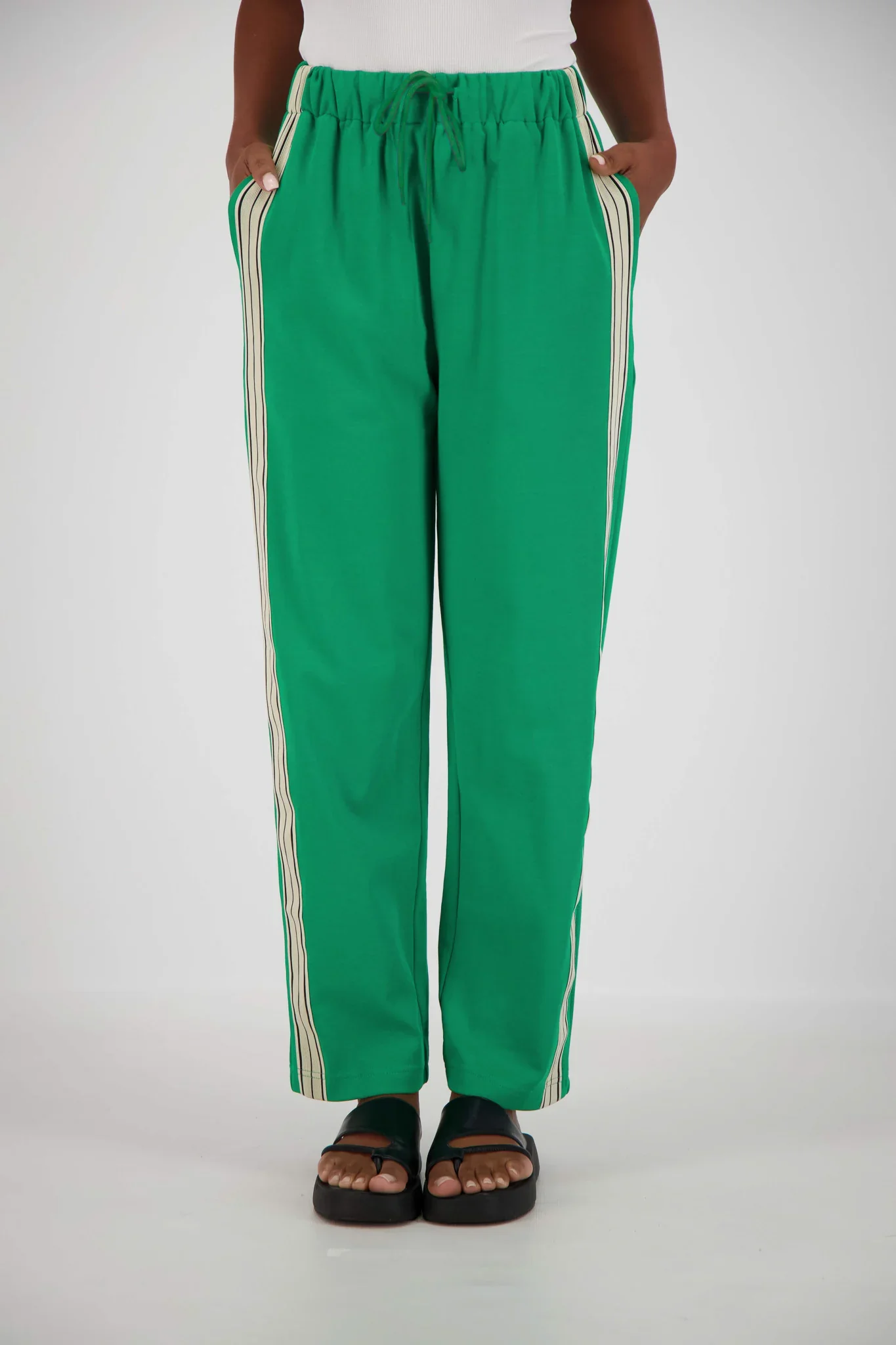 JASMINE ALEXA Panarea Trackpant in Green - Image 3
