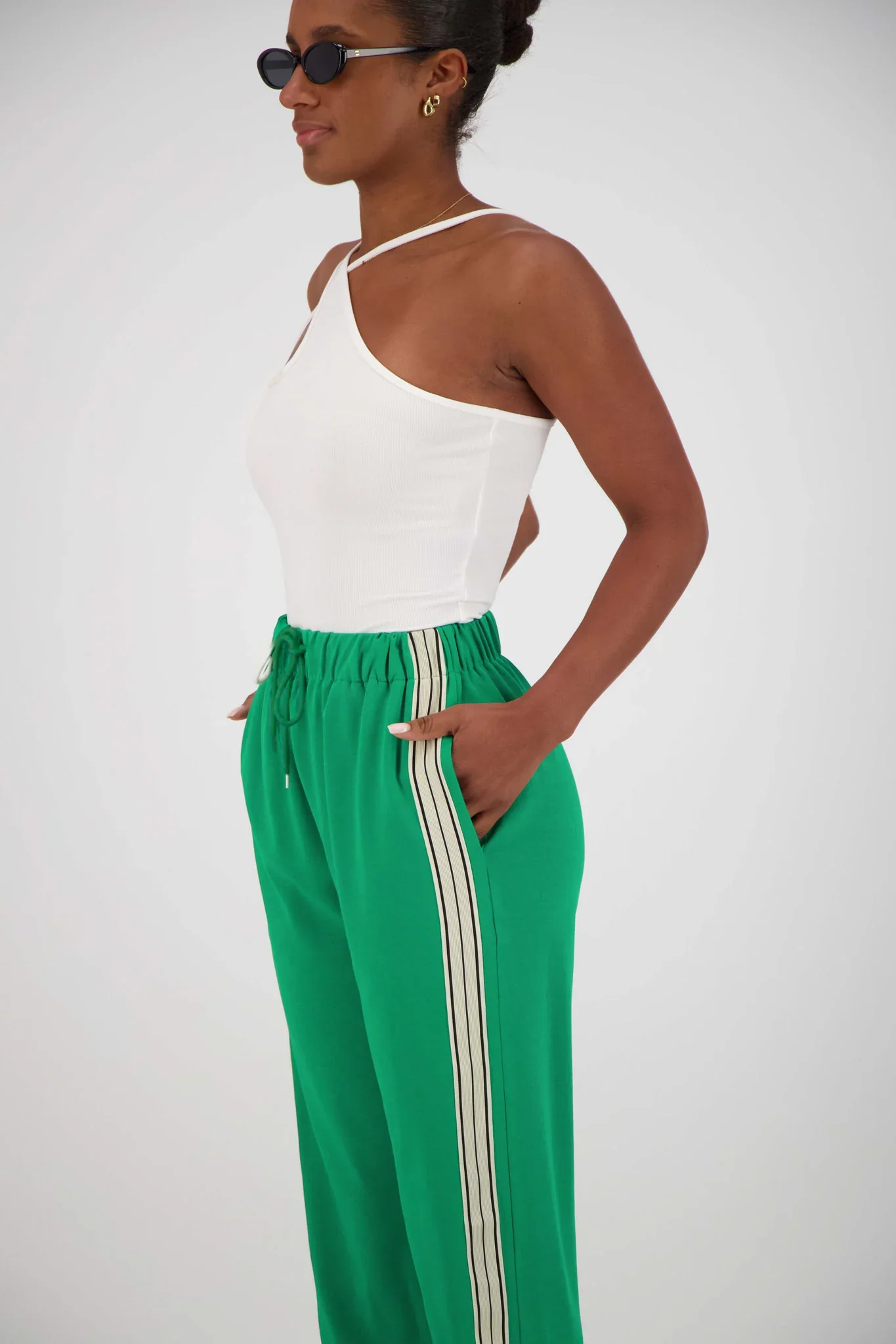 JASMINE ALEXA Panarea Trackpant in Green - Image 4