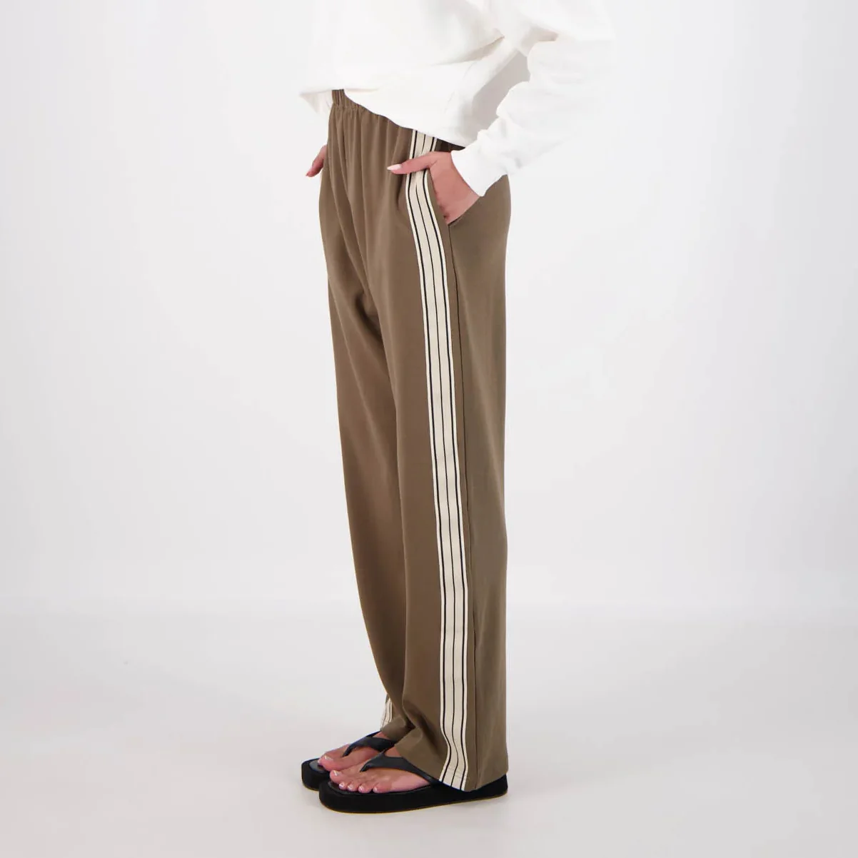 JASMINE ALEXA Womens Panarea Trackpants Olive - Image 7