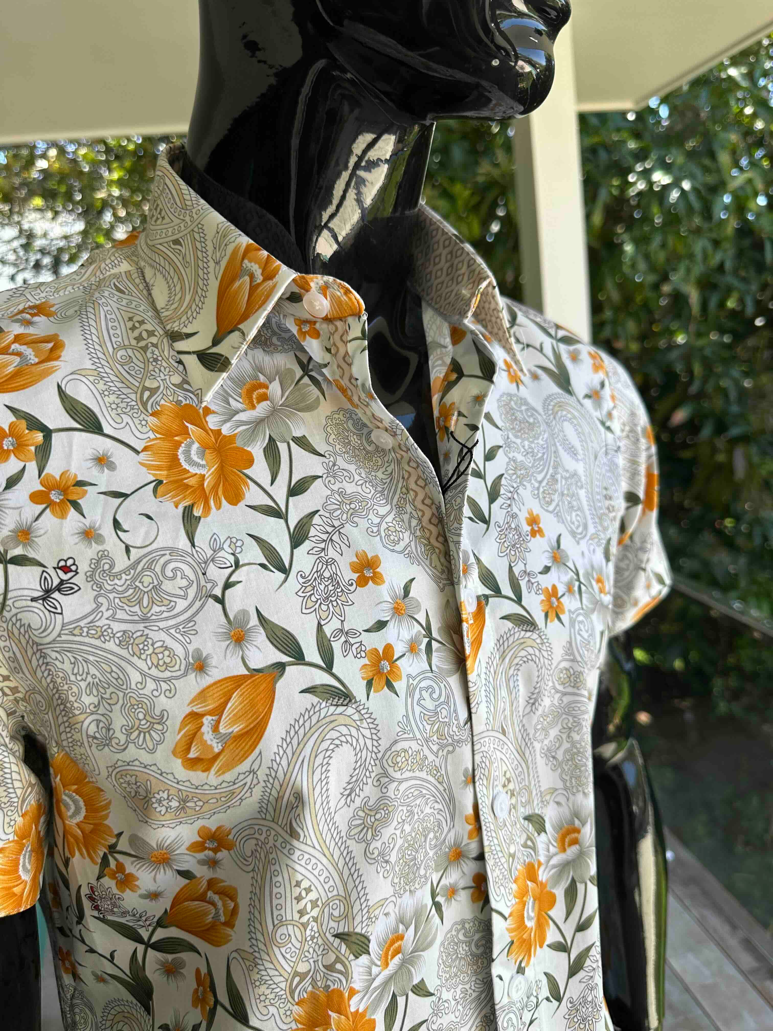 JOHN LENNON Mens Lewes Short Sleeve Paisley Shirt in Amber - Image 5