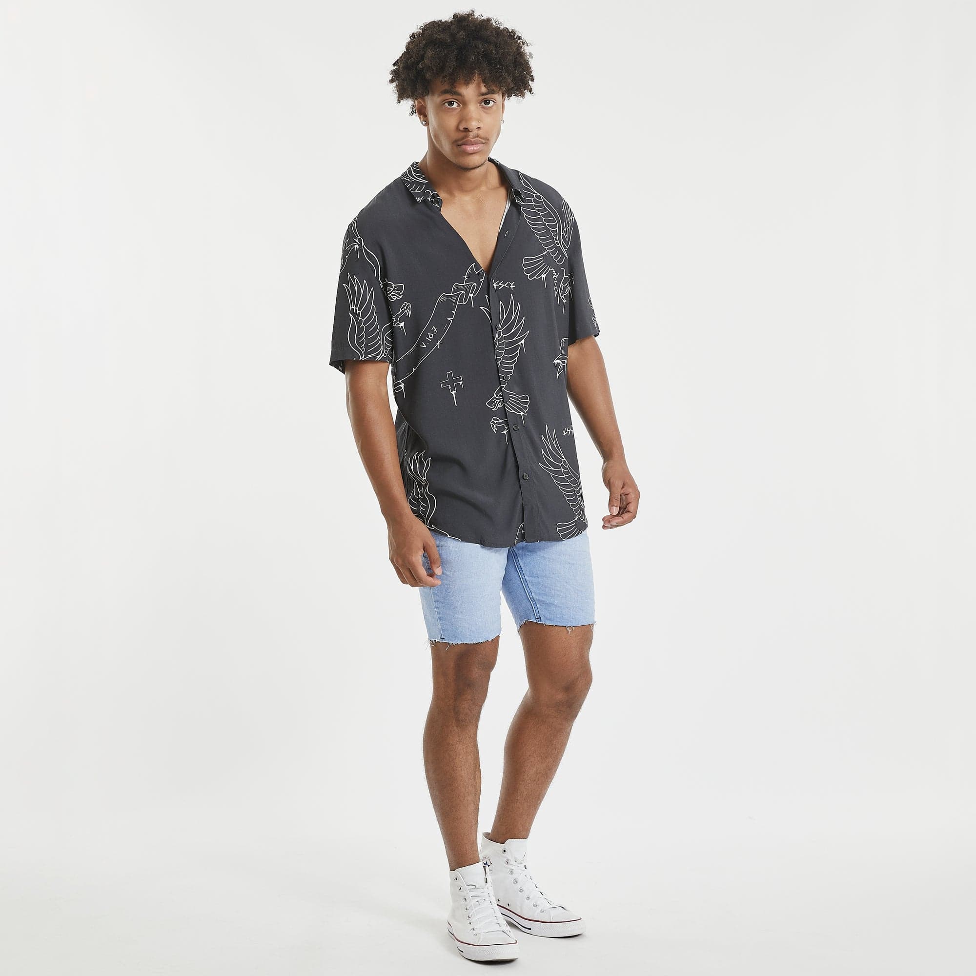 KISS CHACEY Mens Songbird Relaxed Short Sleeve Shirt Black & White Print - Image 3