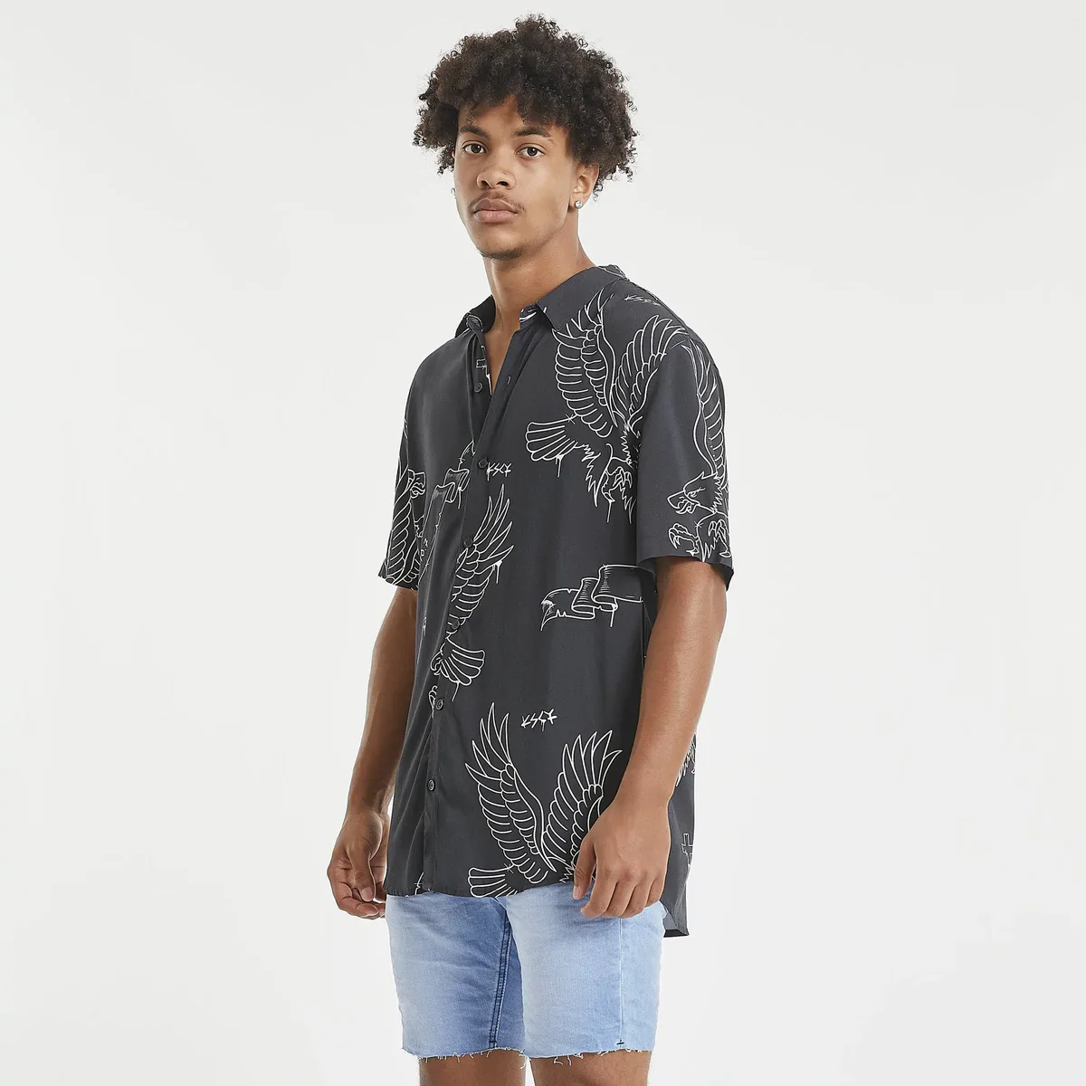 KISS CHACEY Mens Songbird Relaxed Short Sleeve Shirt Black & White Print - Image 4