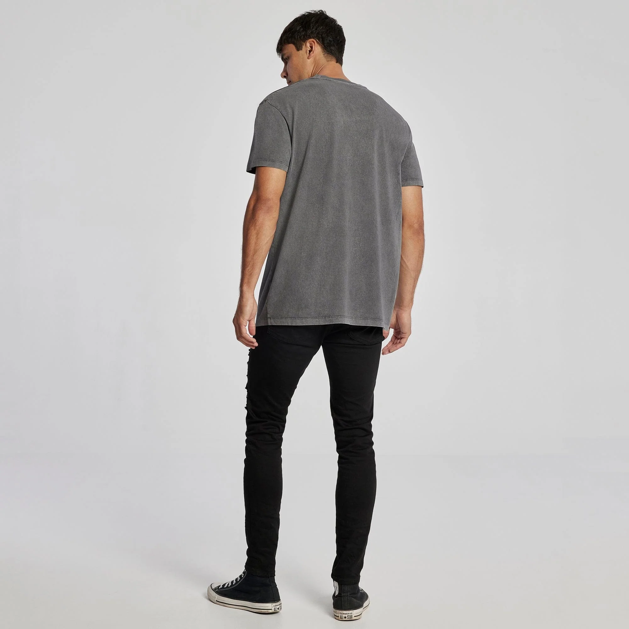 KISS CHACEY Mens Venom Relaxed Tee Shirt Mineral Asphalt - Image 2