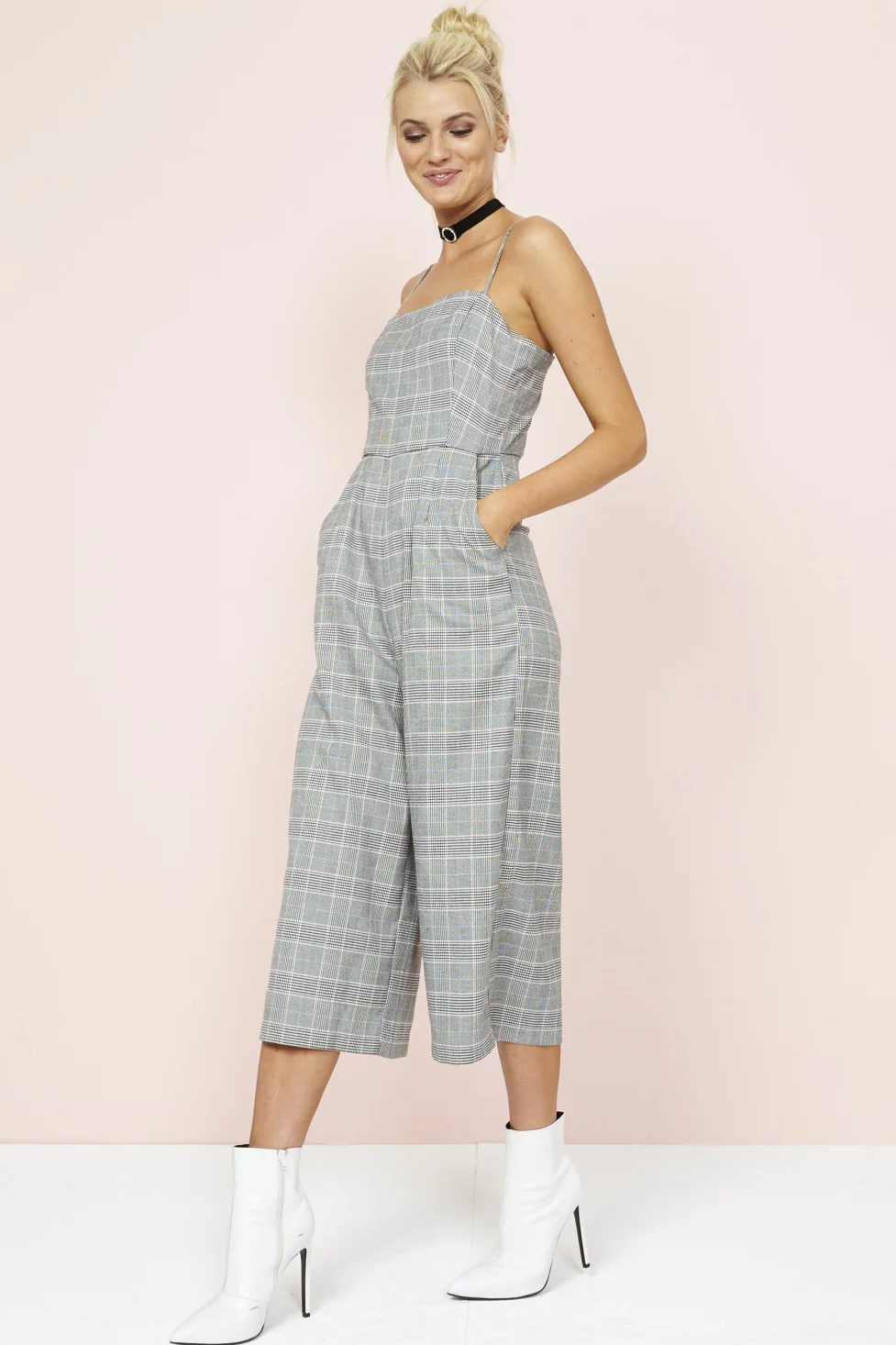 MinkPink POWER TRIP CROPPED CHECK JUMPSUIT - Grey Check - Image 2