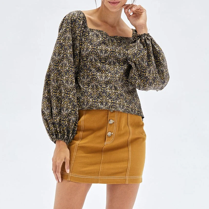 MINKPINK Womens Yasamin Puff Sleeve Top - Black/Gold - Image 3