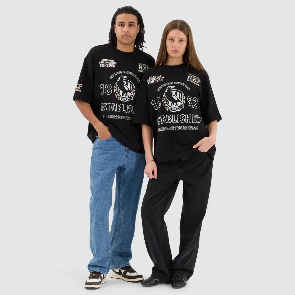 NENA & PASADENA  AFL Mens Collingwood Magpies Mega Loop Back Tee Shirt - Jet Black - Image 5