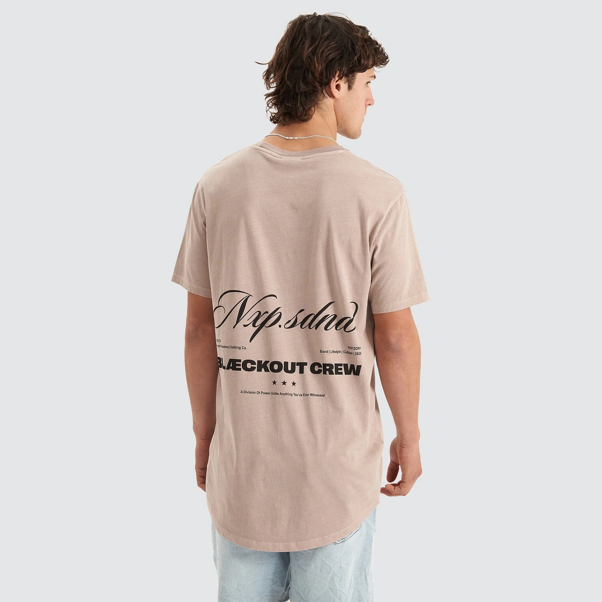 NENA & PASADENA Mens Blackout Cape Back Tee Shirt - Pigment Etherea Grey - Image 2