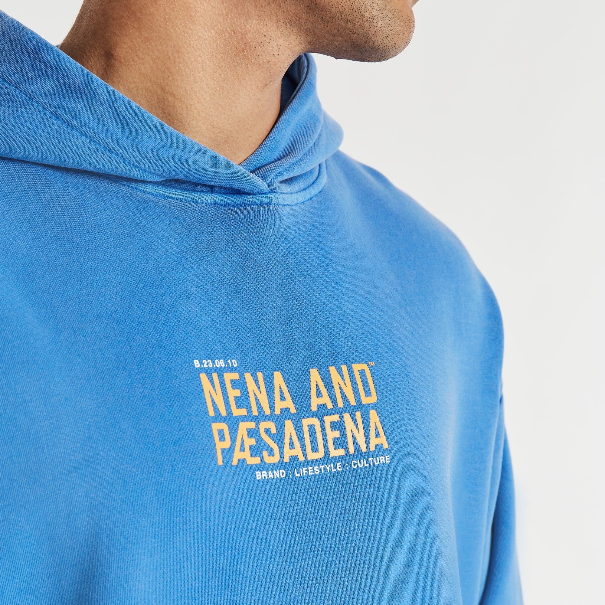 NENA & PASADENA Mens Tournament Relaxed Hooded Sweater Pigment Palace Blue - Image 9