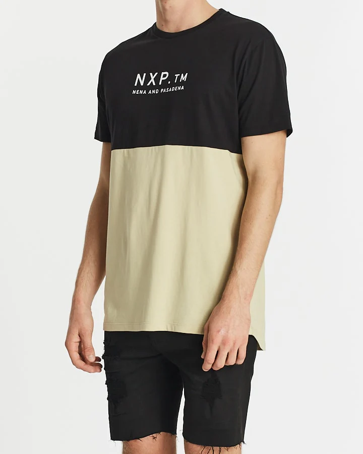 NENA & PASADENA Mens World Wide Scoop Back Tee Shirt - Jet Black - Image 4