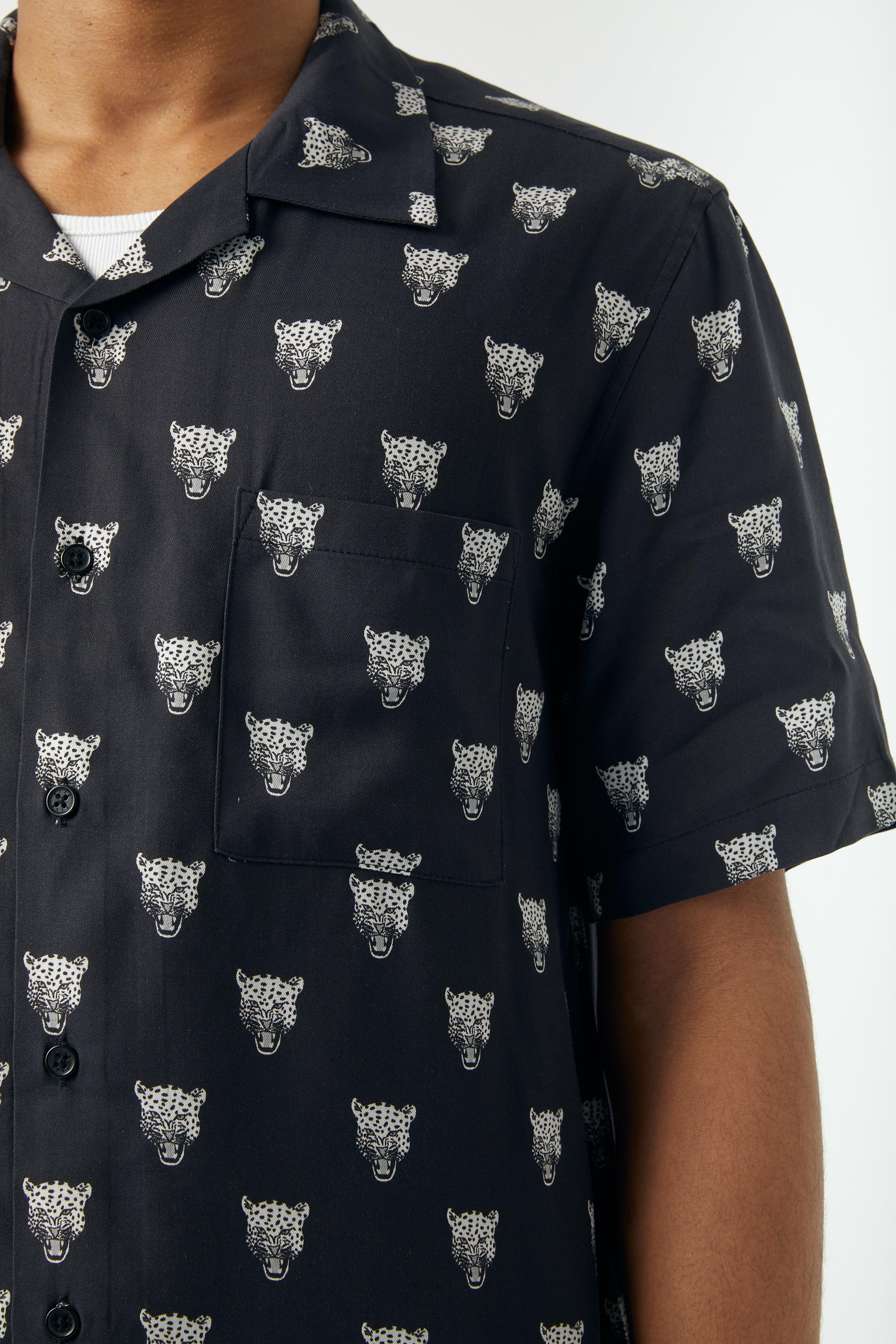 NEUW Mens Teodoruk Art Shirt 3 - Black Art - Image 3
