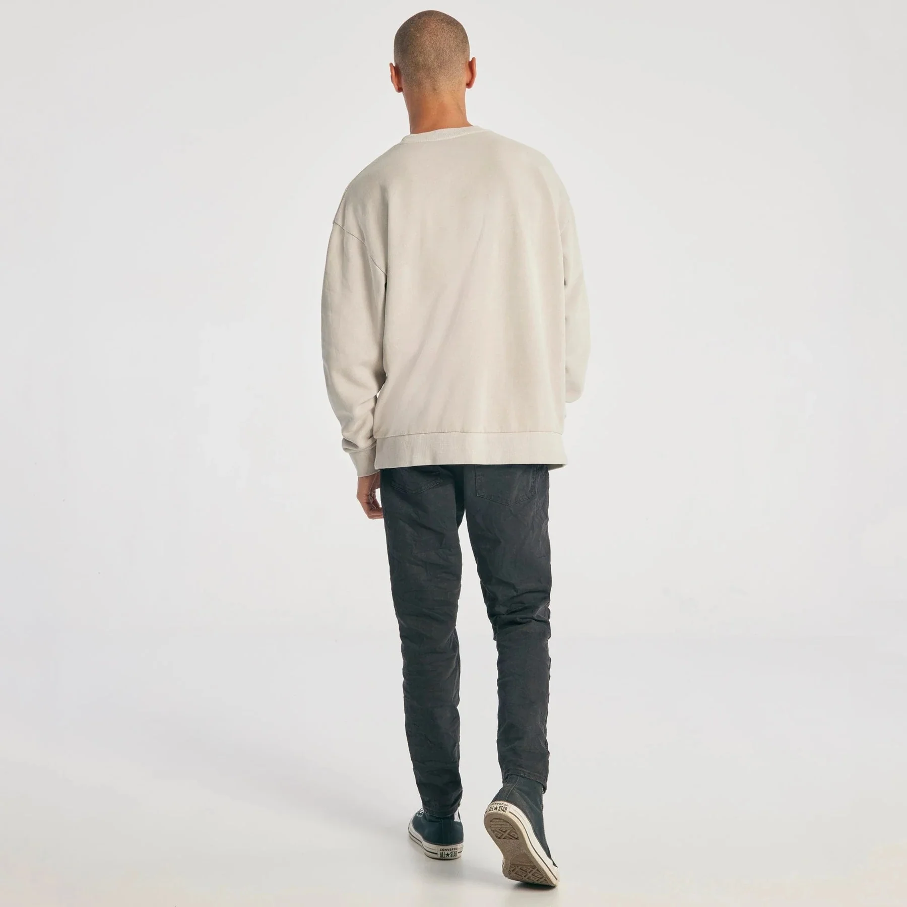 NOMADIC PARADISE Mens Fantasy Relaxed Jumper Pigment Glacier Grey - Image 5