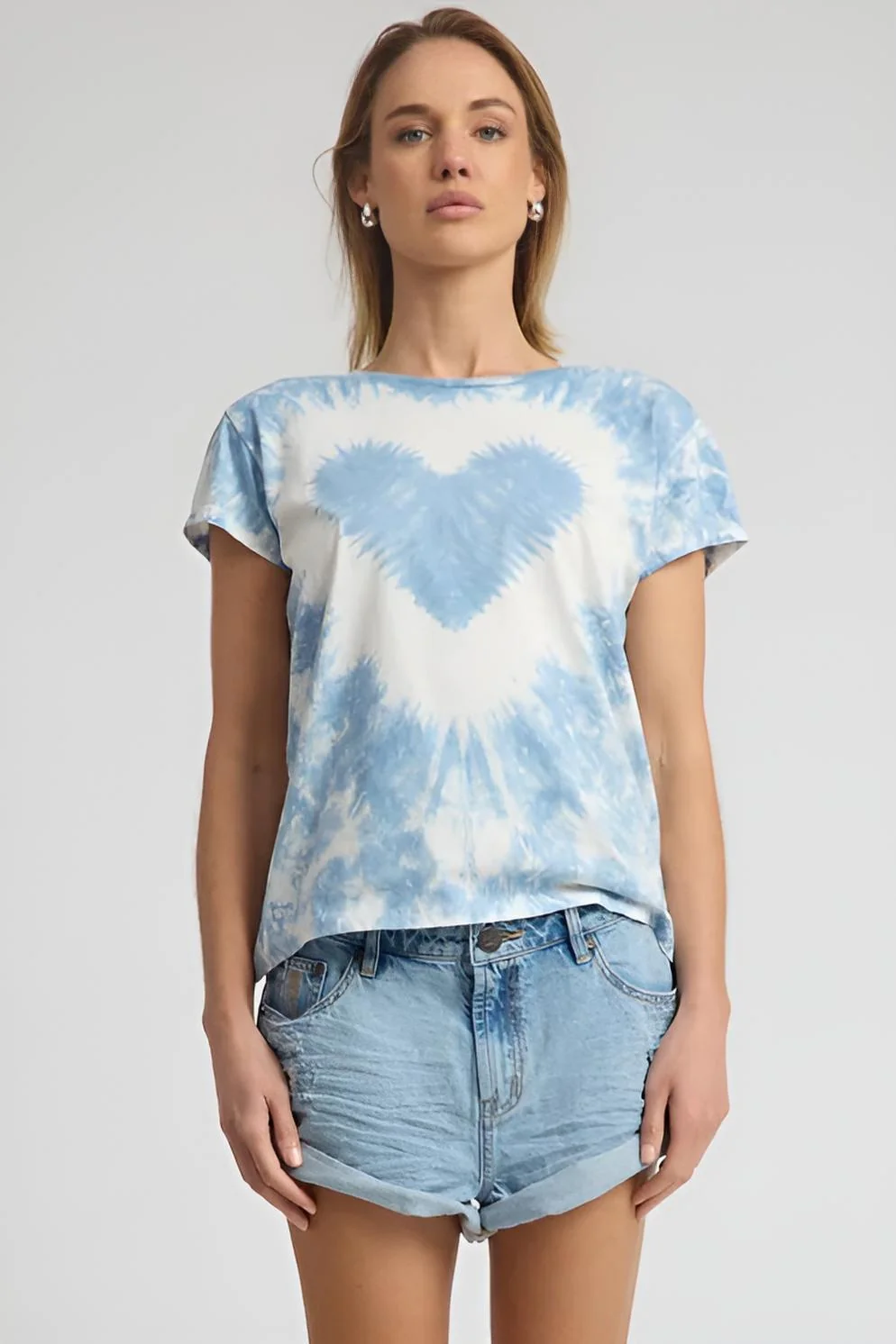 ONE TEASPOON Womens Heart Tie Dye Classic Tee in Faded Blue