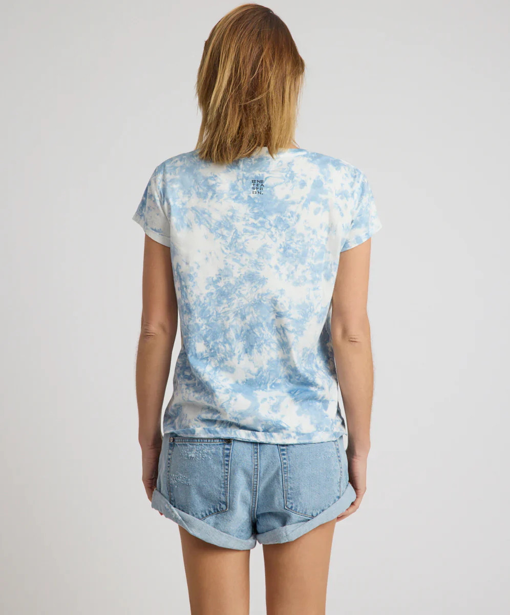 ONE TEASPOON Womens Heart Tie Dye Classic Tee in Faded Blue - Image 8