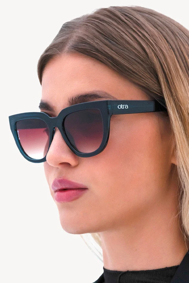 OTRA EYEWEAR Mara Sunglasses - Transparent Navy/ Brown Fade - Image 2