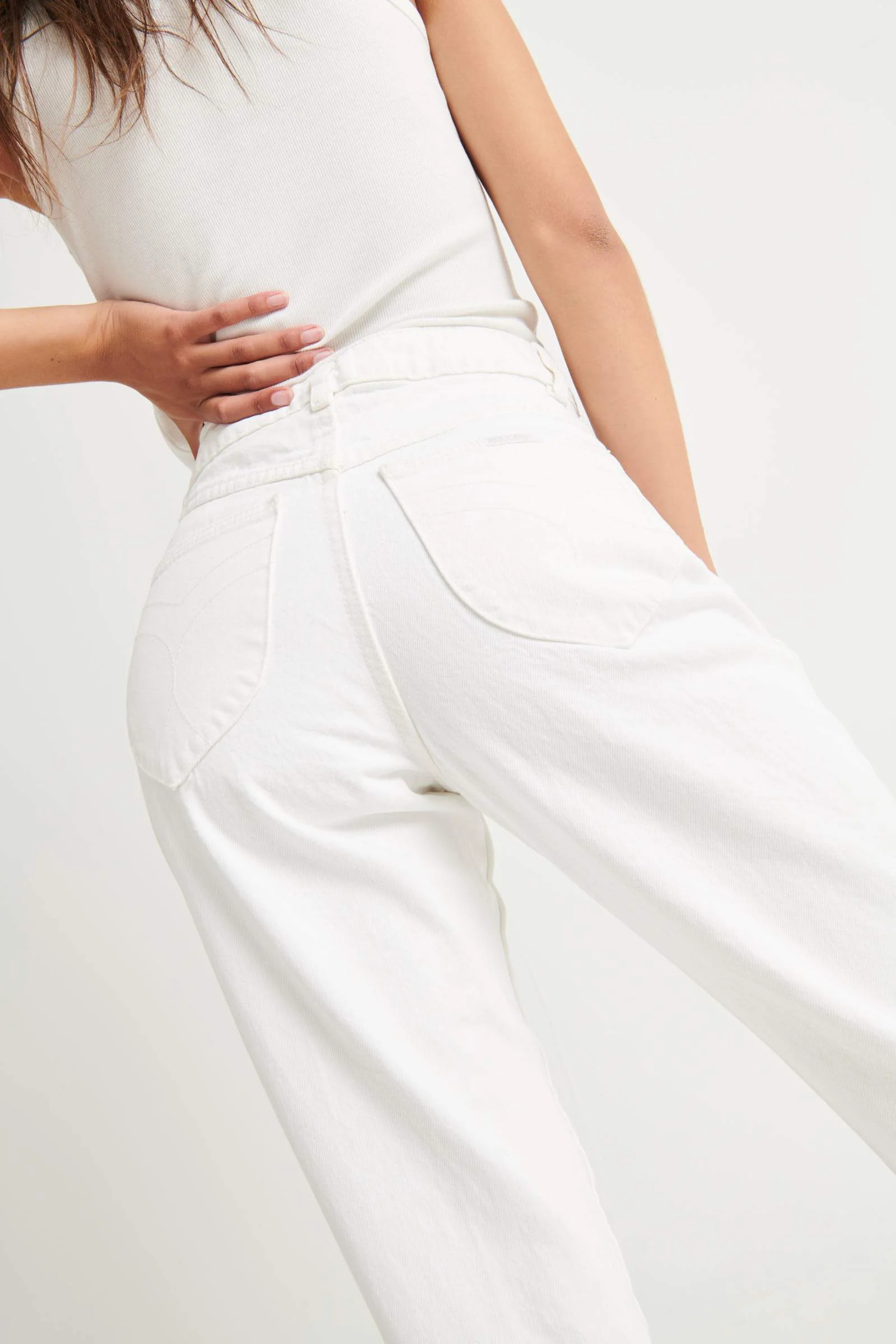 Rollas WOMENS CLASSIC STRAIGHT JEAN - VINTAGE WHITE - Image 5