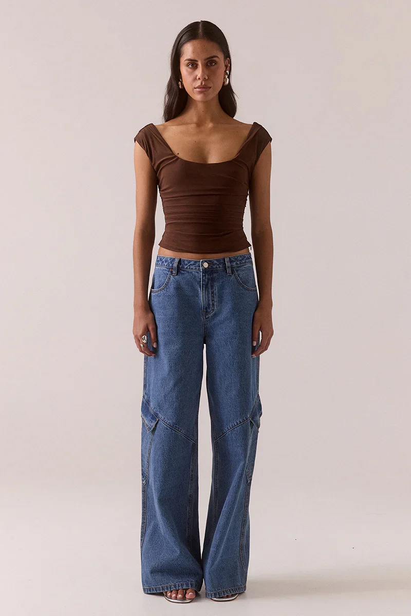 SOVERE Womens Everett Cargo Jean in Worn Blue - Image 2