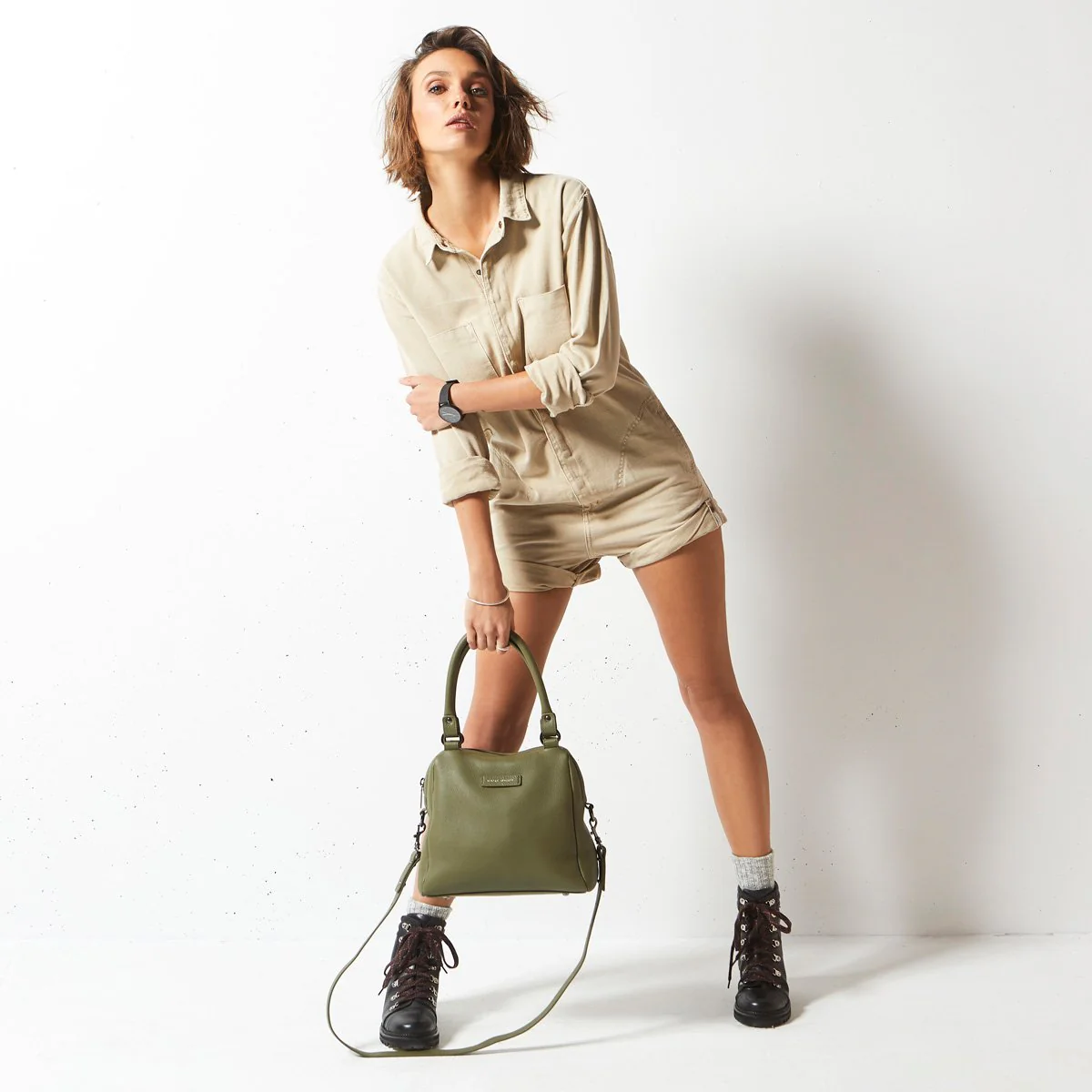 Status Anxiety WOMENS LAST MOUNTAINS LEATHER BAG - KHAKI - Image 10
