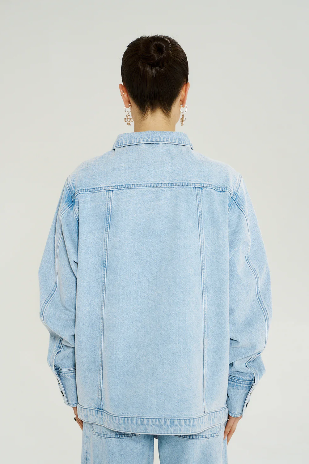 SUMMI SUMMI Womens Denim Jacket in Icel Denim - Image 3