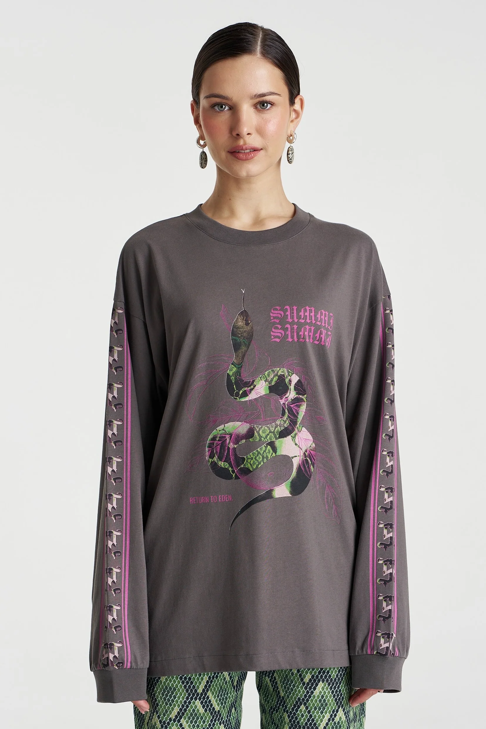 SUMMI SUMMI Womens Eden Long Sleeve Tee in Shadow