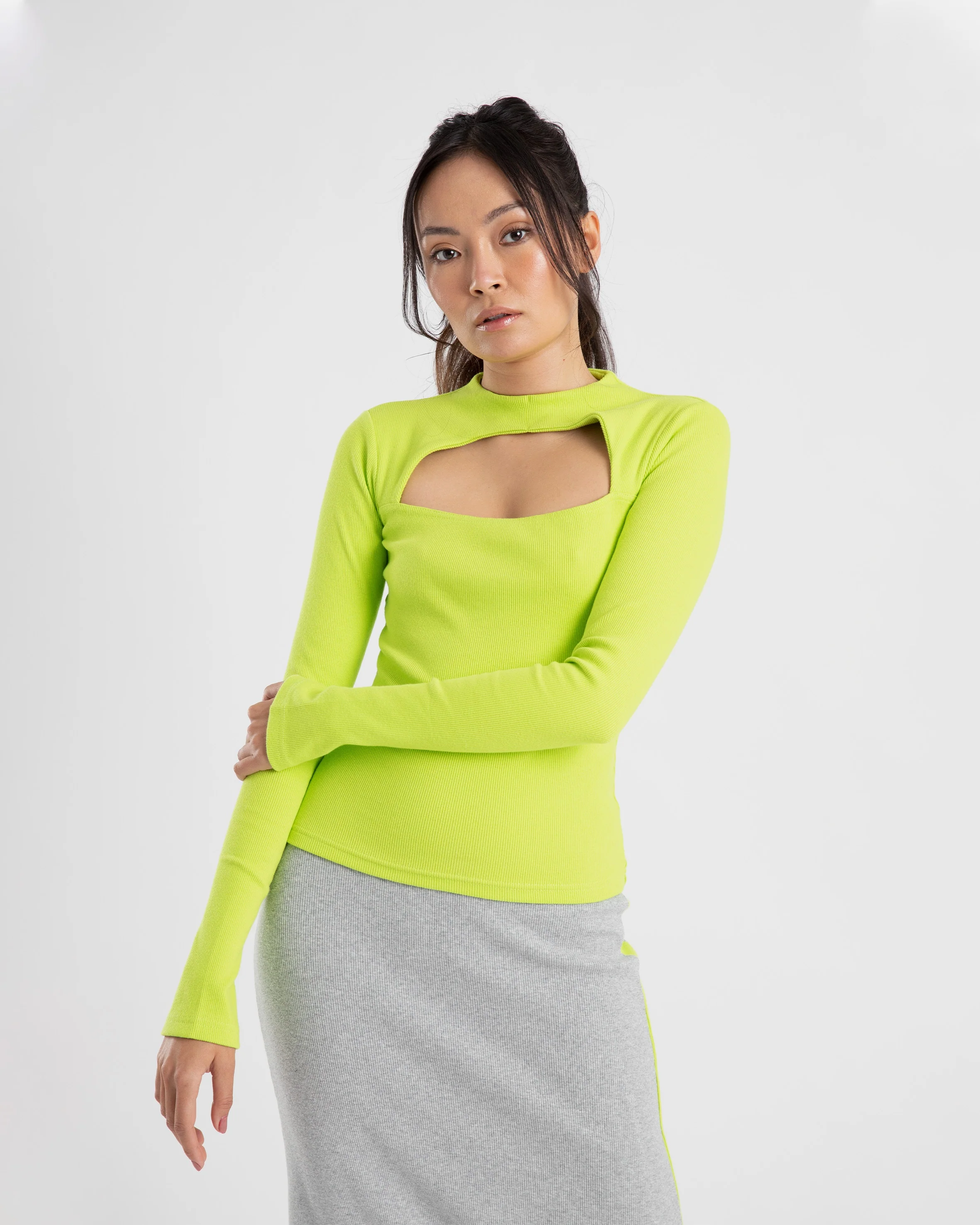 SUMMI SUMMI Womens Long Sleeve Cut Out Top Apple - Image 9