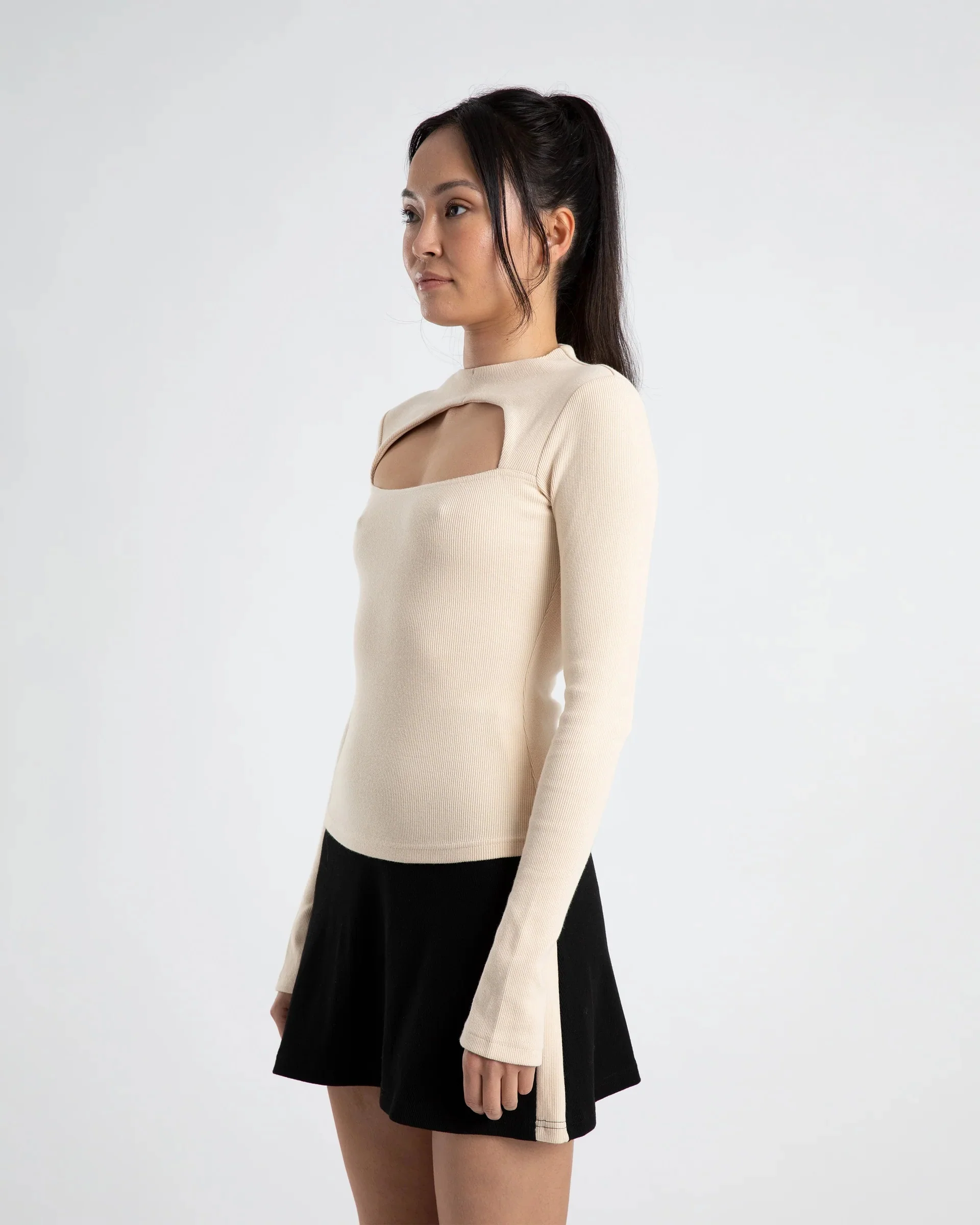 SUMMI SUMMI Womens Long Sleeve Cut Out Top Cream - Image 4