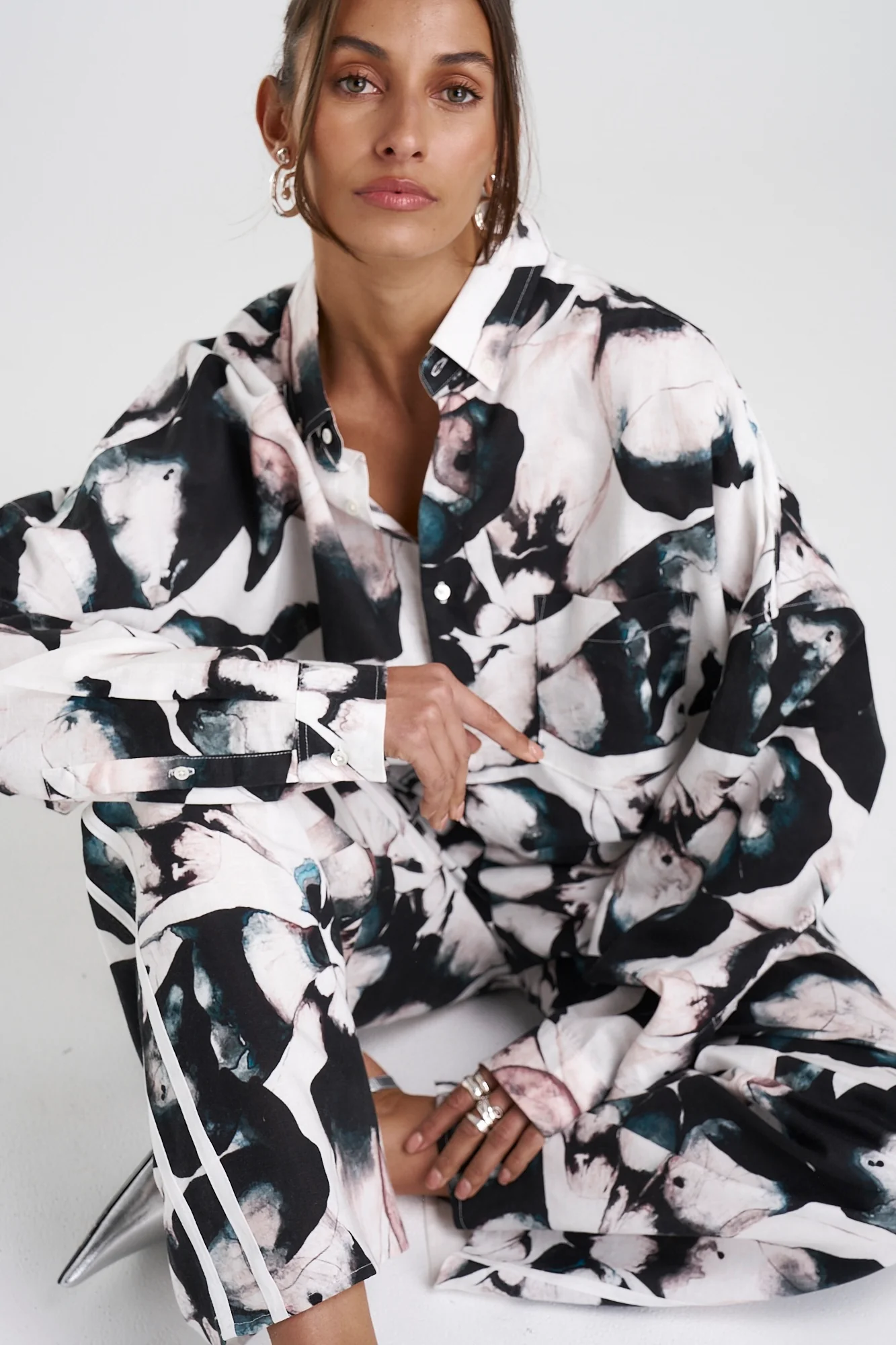 SUMMI SUMMI Womens Long Sleeve Oversized Linen Shirt - Everlast - Image 6