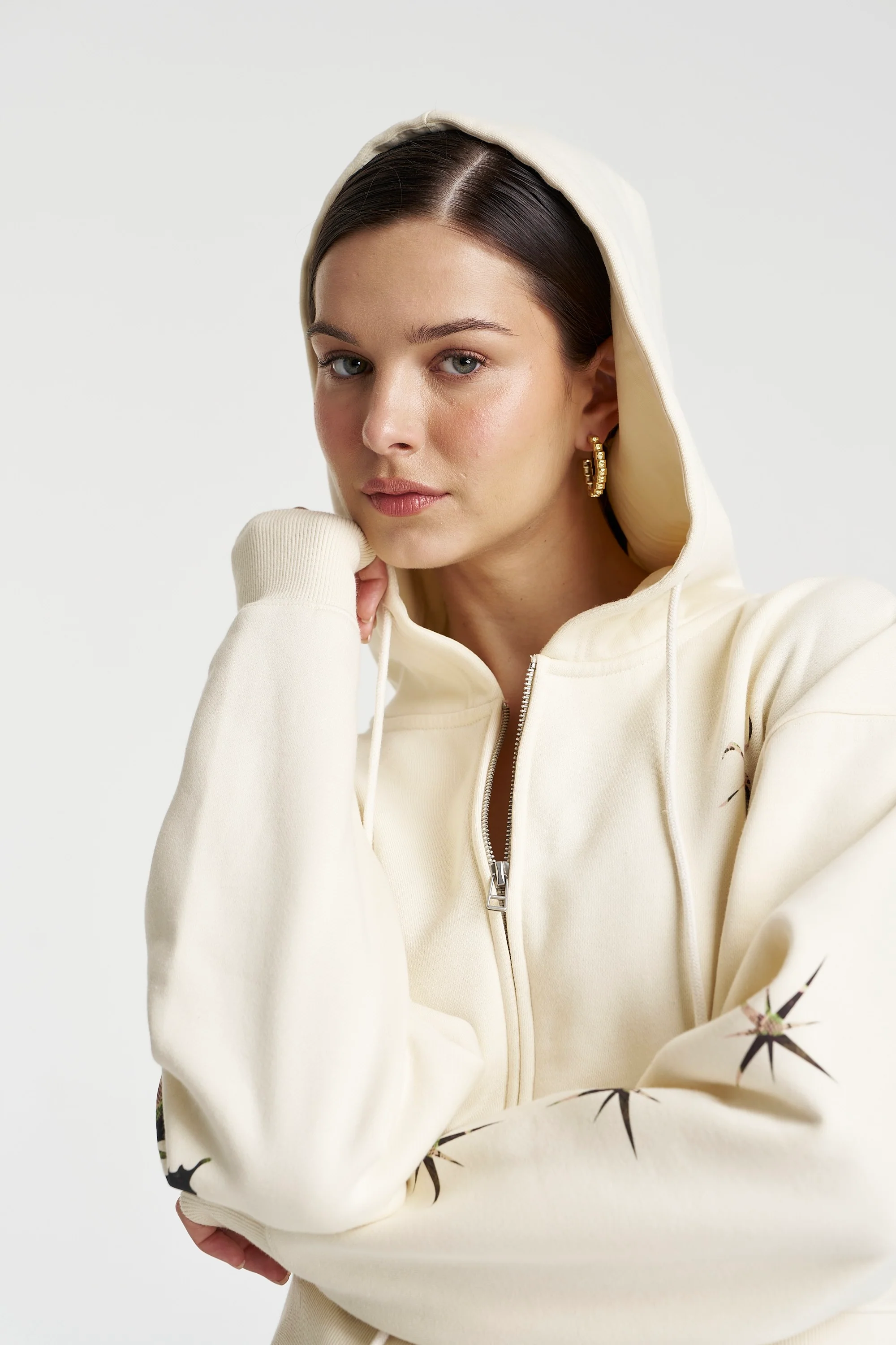 SUMMI SUMMI Womens Motif Hoodie in Vanilla - Image 16