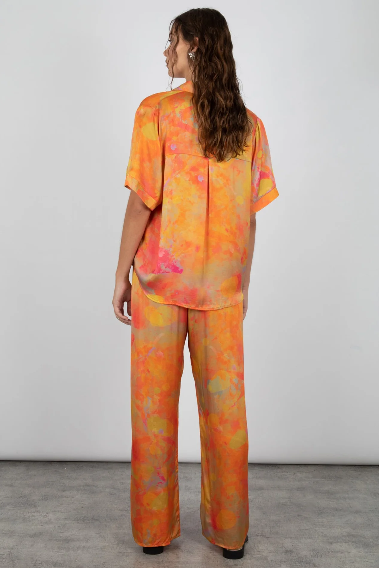 SUMMI SUMMI Womens Relaxed Drawstring Silk Pant - The Summi Effect - Image 4