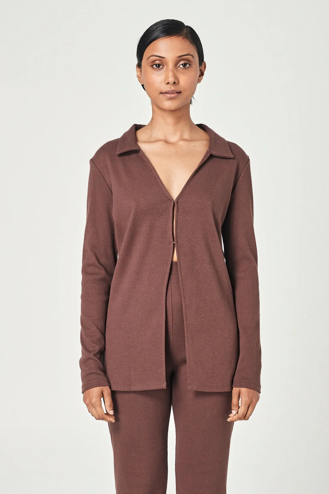 SUMMI SUMMI Womens Ribbed Collared Cardi Chocolate - Image 3