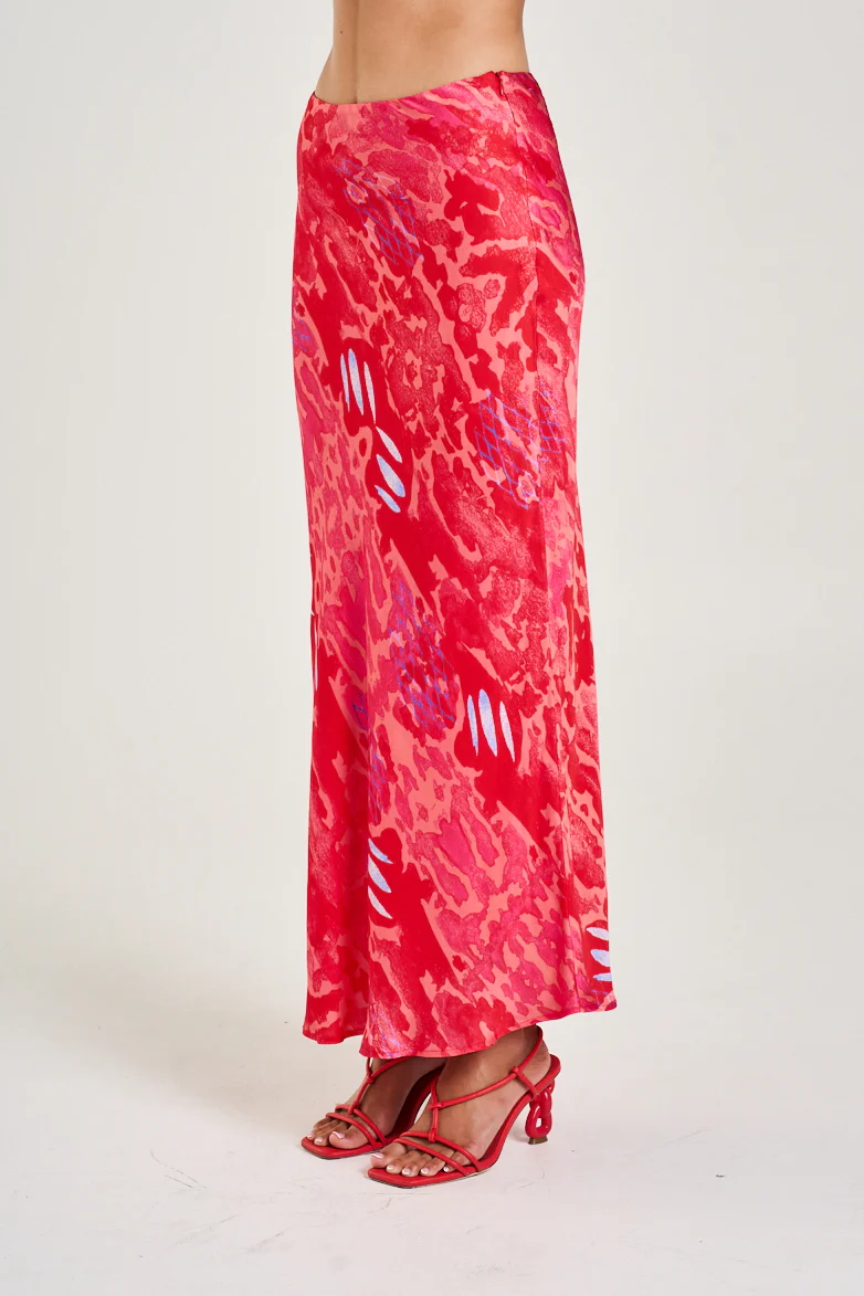 SUMMI SUMMI Womens Slip Skirt in Red Cycloid Print - Image 3