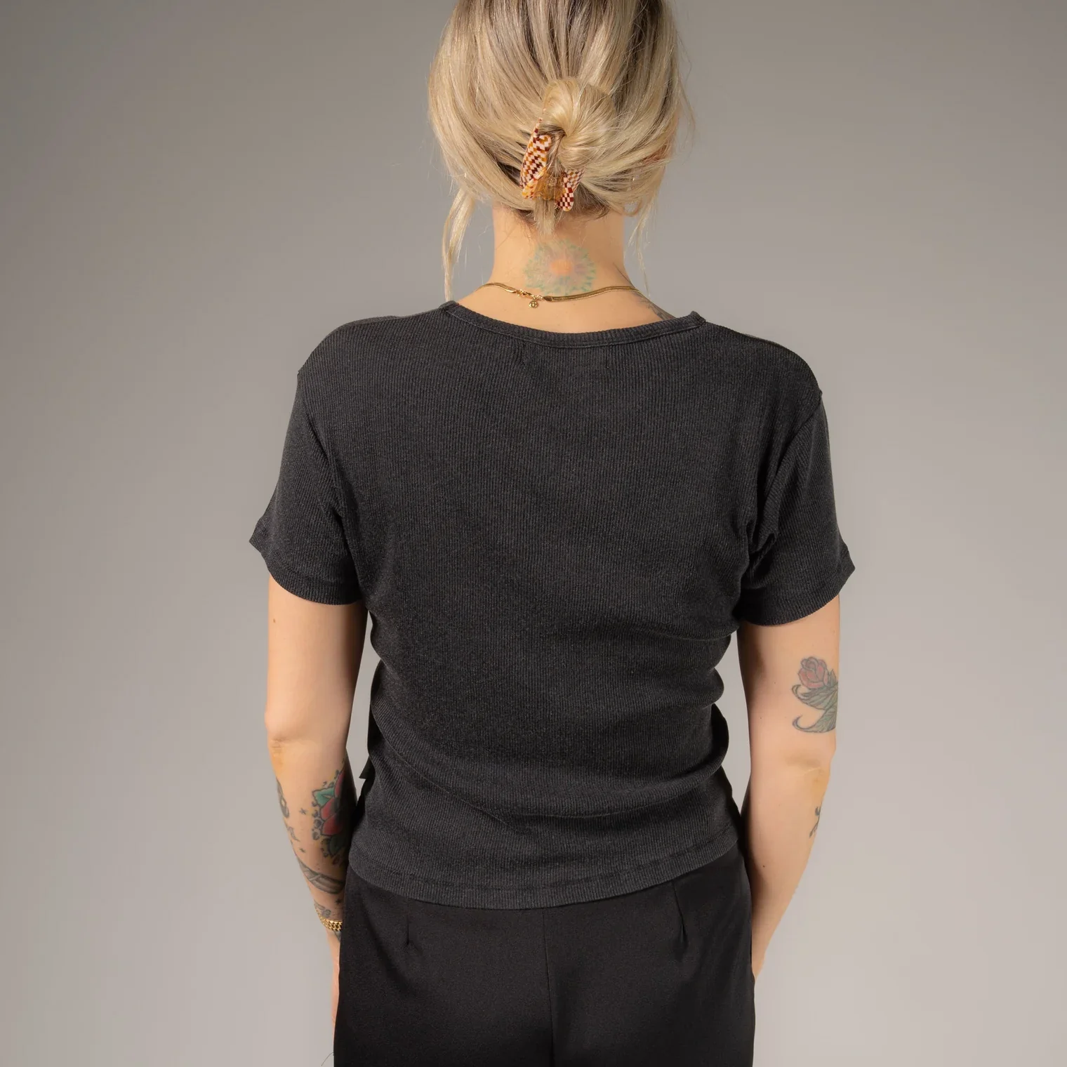 THE LAUNDRY ROOM Womens Essentials Baby Tee in Black Snow - Image 4